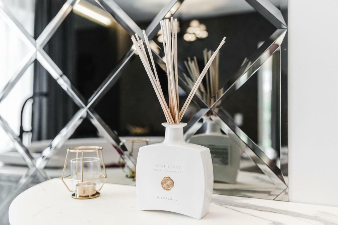 Luxury Suites Kaunas, Self-Check In Luaran gambar