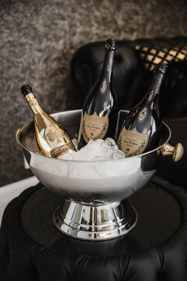 Luxury Suites Kaunas, Self-Check In Luaran gambar